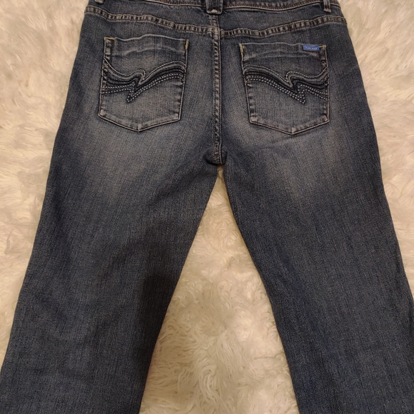 White House Black Market Medium Wash Jean Size 6 - Picture 3 of 3